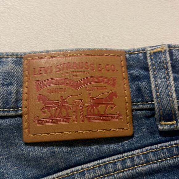 Levi's Orange Tab Blue Jean Rolled Hem Shorts Women's Size 24 - Picture 5 of 9
